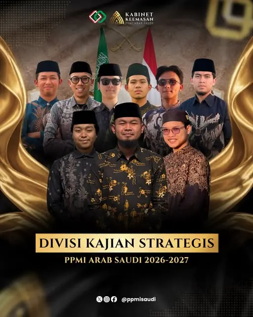 Foto bersama Divisi Kajian Strategis